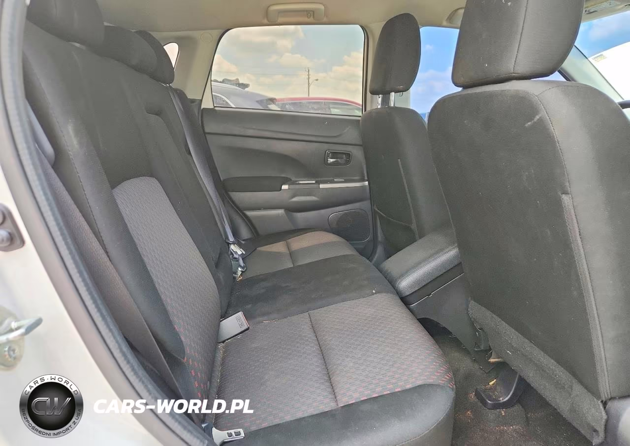2019 Mitsubishi Outlander Sport Se VIN:JA4AP4AUXKU002613 - 11