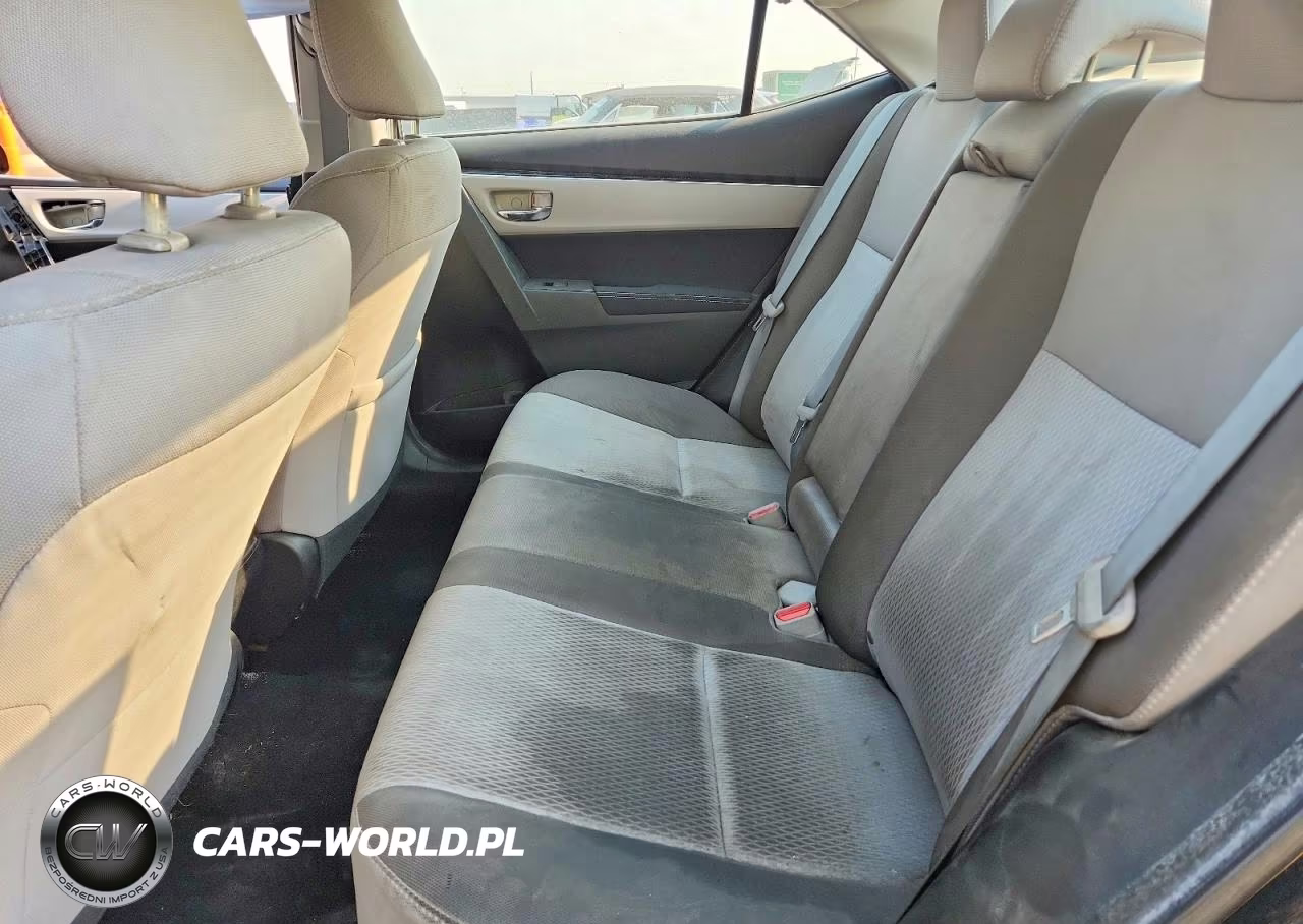 2018 Toyota Corolla Le VIN:2T1BURHE0JC020242 - 10