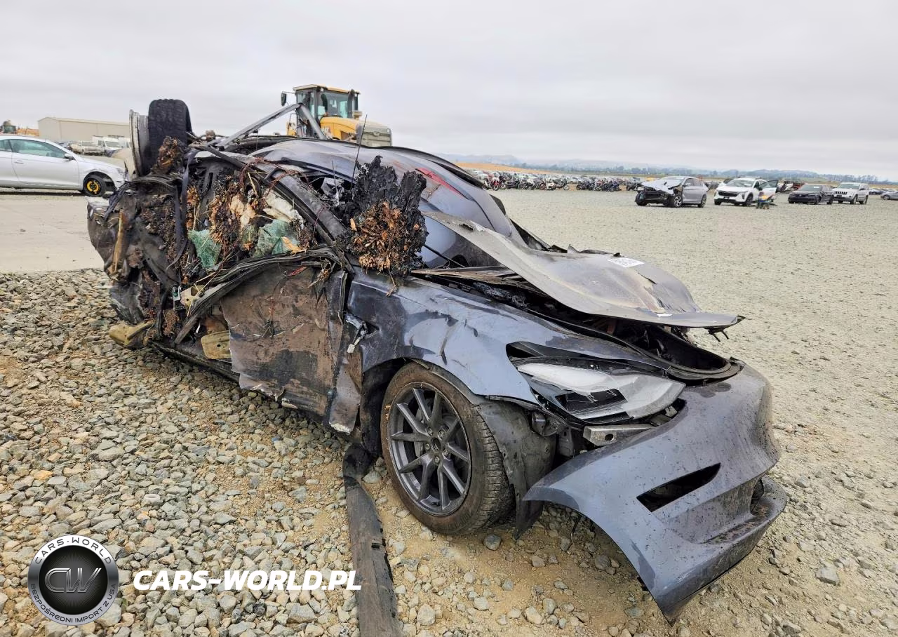 2023 Tesla Model 3 VIN:5YJ3E1EA3PF464546 - 4