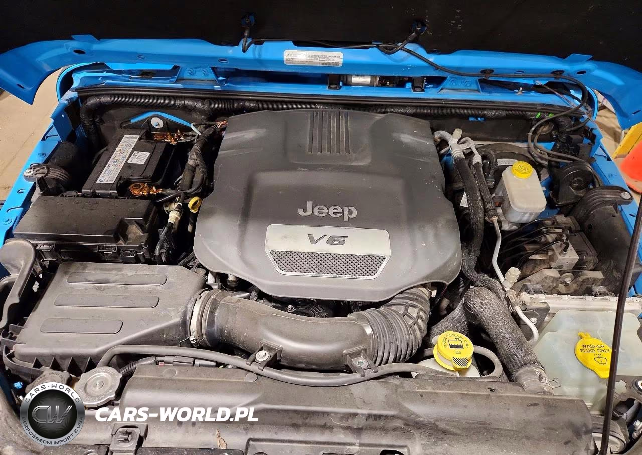 2017 Jeep Wrangler Unlimited Sahara VIN:1C4BJWEGXHL640161 - 12