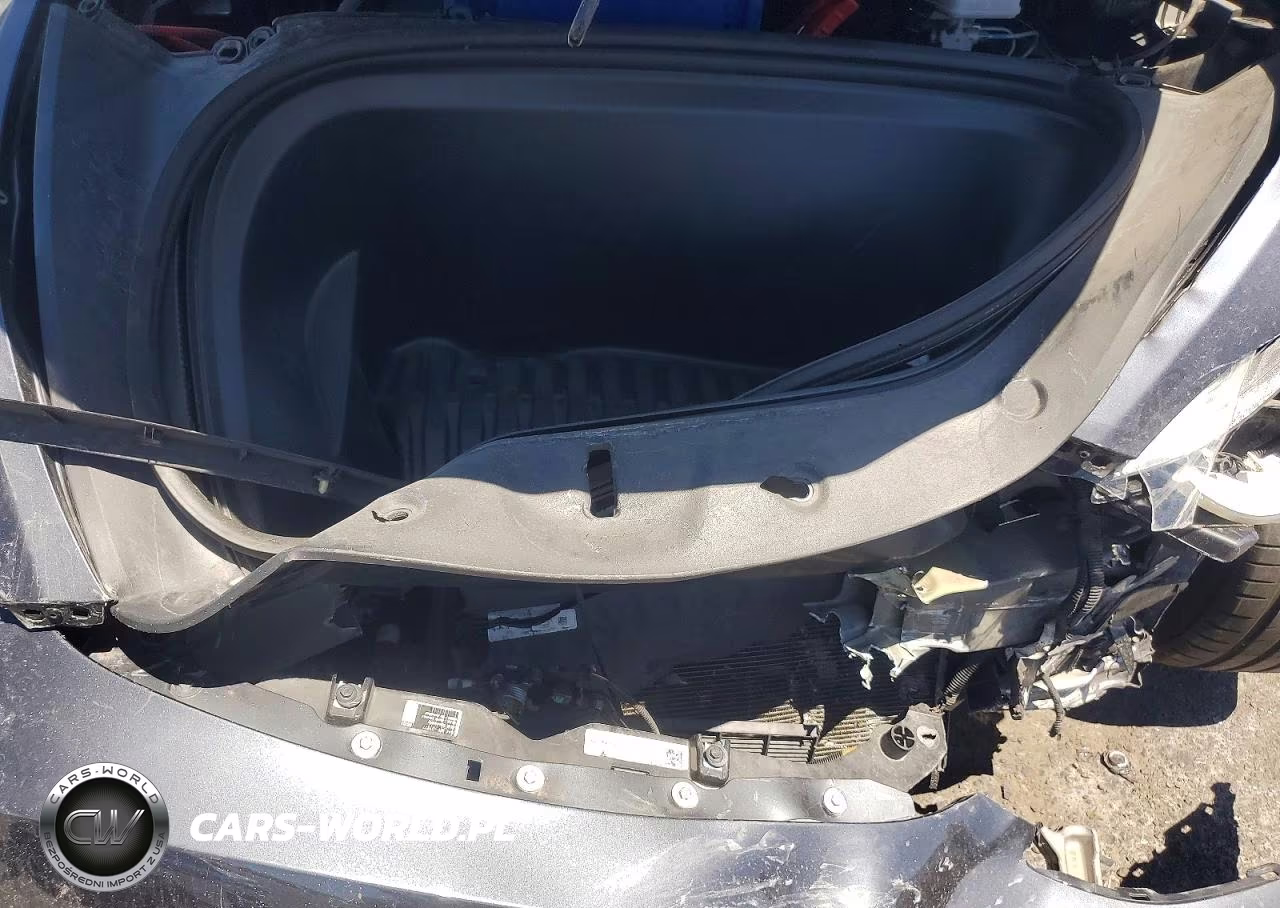 2021 Tesla Model Y VIN:5YJYGDEE1MF143802 - 11