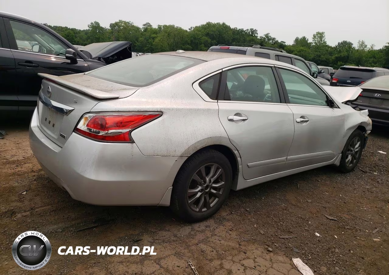 2015 Nissan Altima VIN:1N4AL3AP0FC481504 - 3