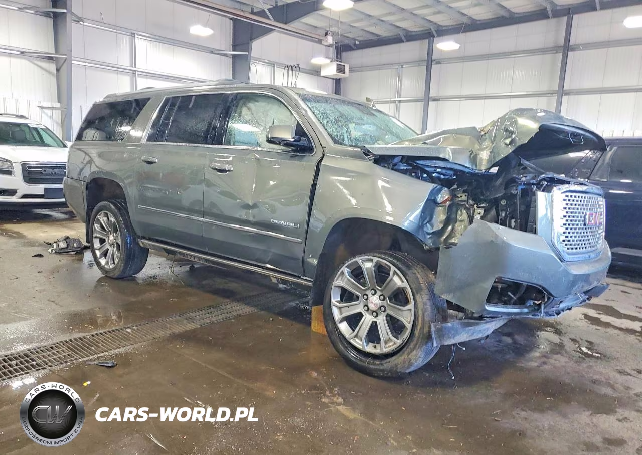 2017 GMC Yukon Xl Denali VIN:1GKS2HKJ1HR138634 - 4