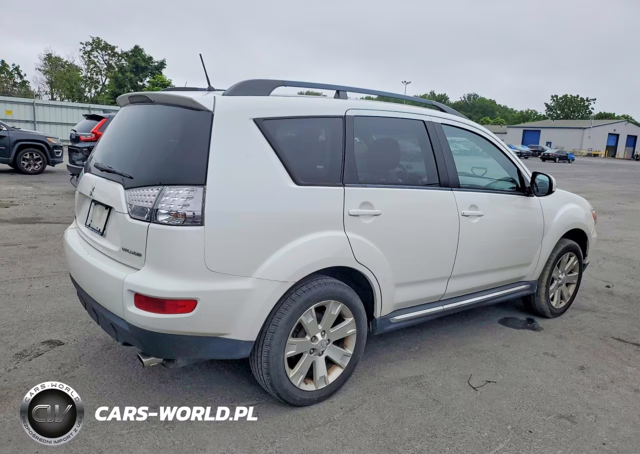 2013 Mitsubishi Outlander Se VIN:JA4AS3AW4DU000420 - 3