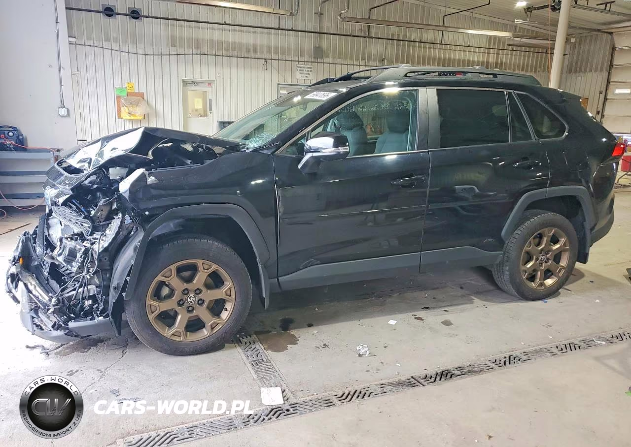 2024 Toyota Rav4 Woodland Edition – zdjęcie 1 z 13