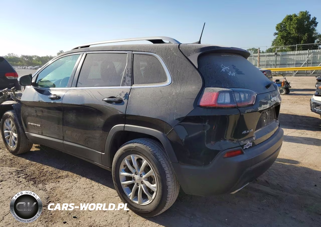 2019 Jeep Cherokee Latitude VIN:1C4PJMCX3KD125436 - 2