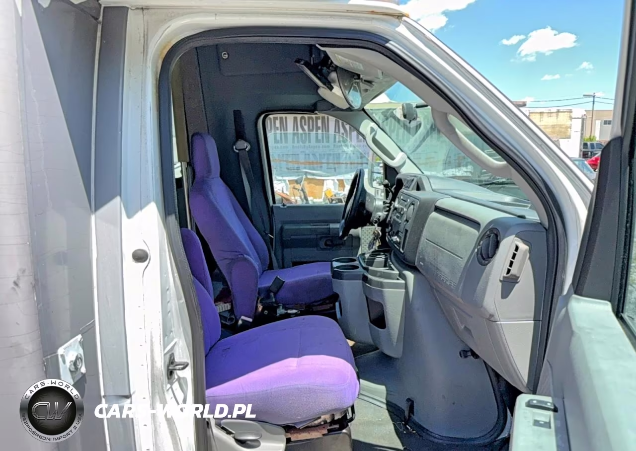 2010 Ford Econoline E450 Super Duty Cutaway Van VIN:1FDXE4FSXADA45159 - 5