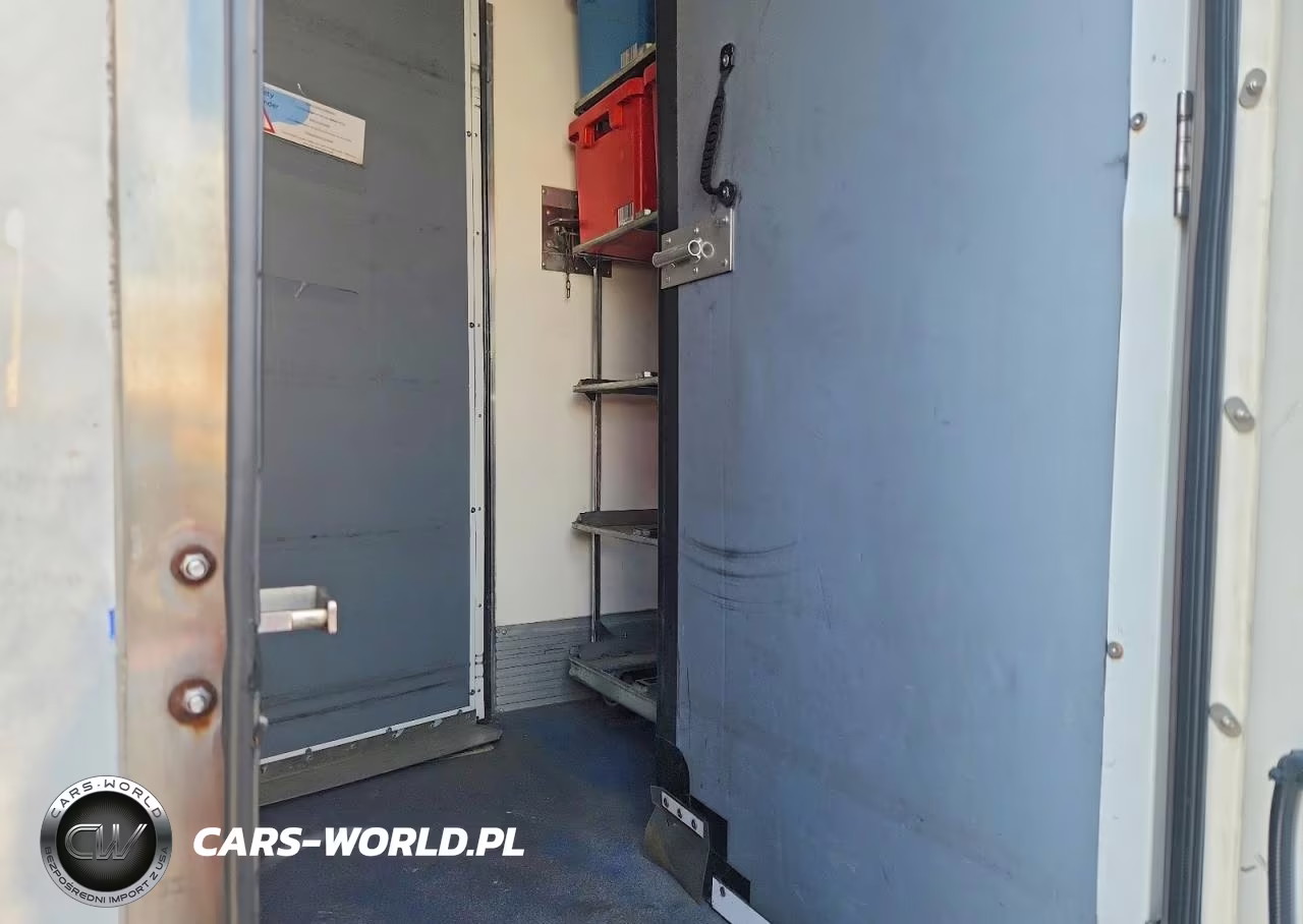 2020 Ford Transit T-350 VIN:1FDBW5Z80LKA83401 - 11