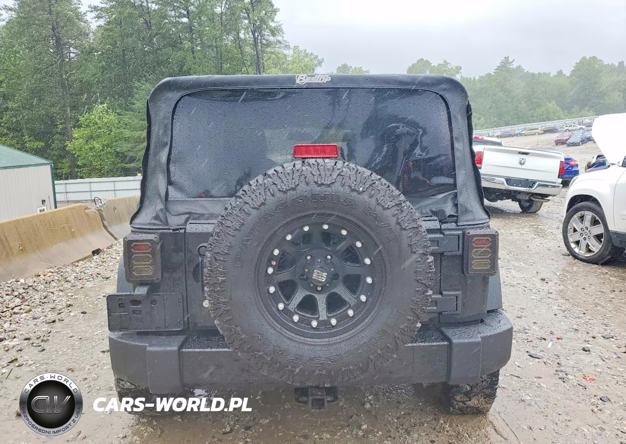 2017 Jeep Wrangler Unlimited Sport VIN:1C4BJWDG0HL596625 - 6
