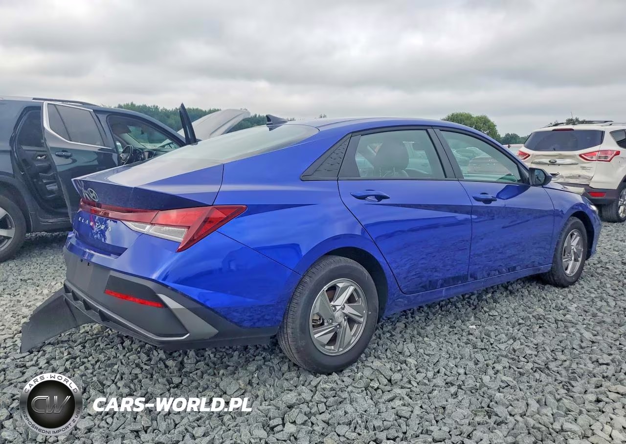 2026 Hyundai Elantra Se VIN:KMHLL4DG8TU103162 - 3