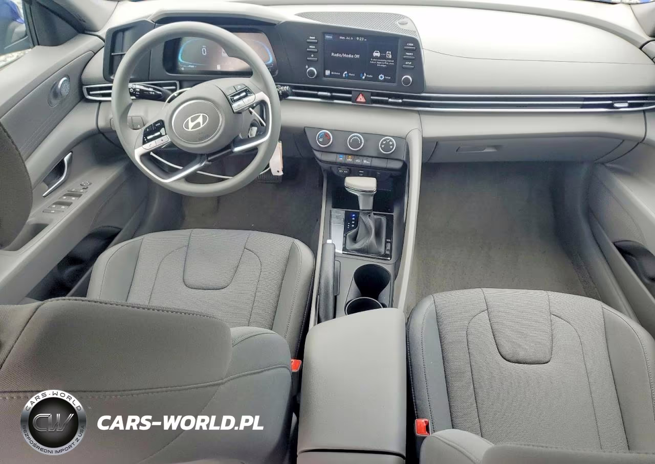 2026 Hyundai Elantra Se VIN:KMHLL4DG8TU103162 - 8