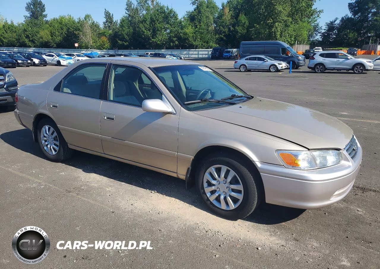 2000 Toyota Camry Le VIN:JT2BG22K2Y0425707 - 4