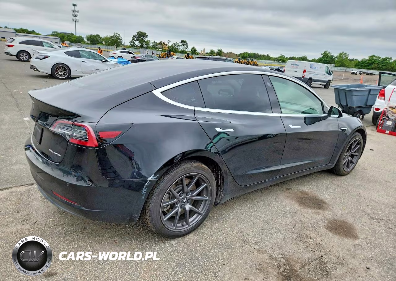 2018 Tesla 3 VIN:5YJ3E1EB5JF182179 - 3