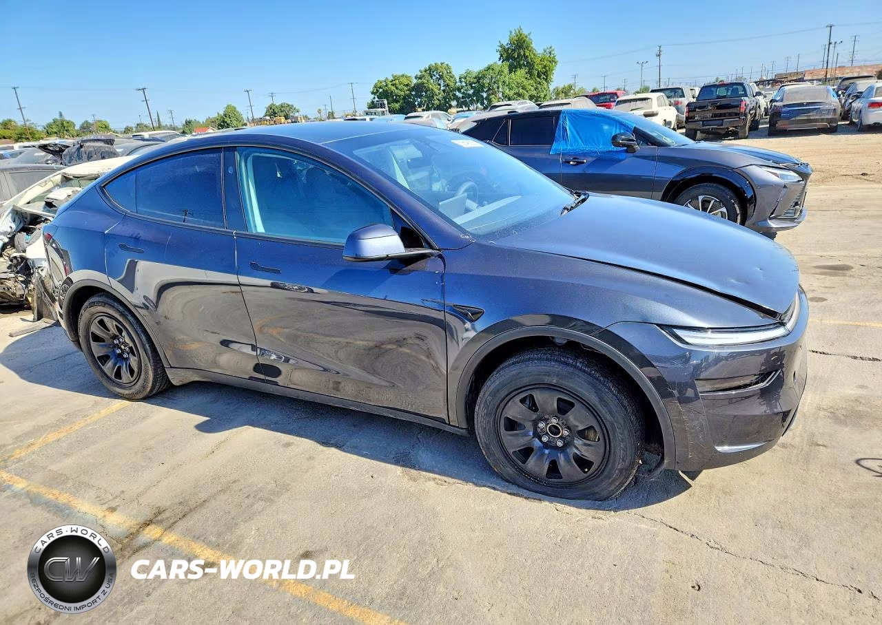 2026 Tesla Model Y VIN:7SAYGDED3TA590105 - 4