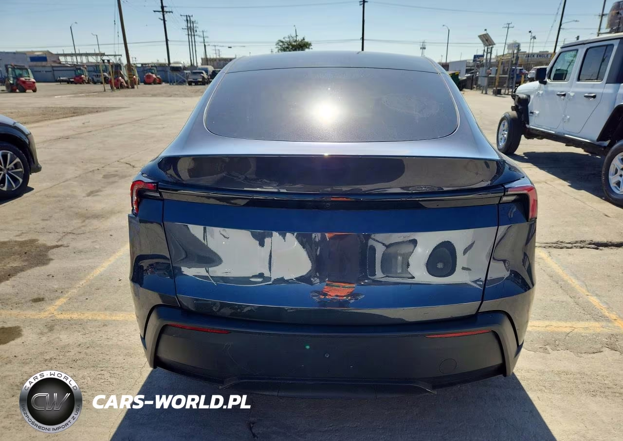 2026 Tesla Model Y VIN:7SAYGDED3TA590105 - 6