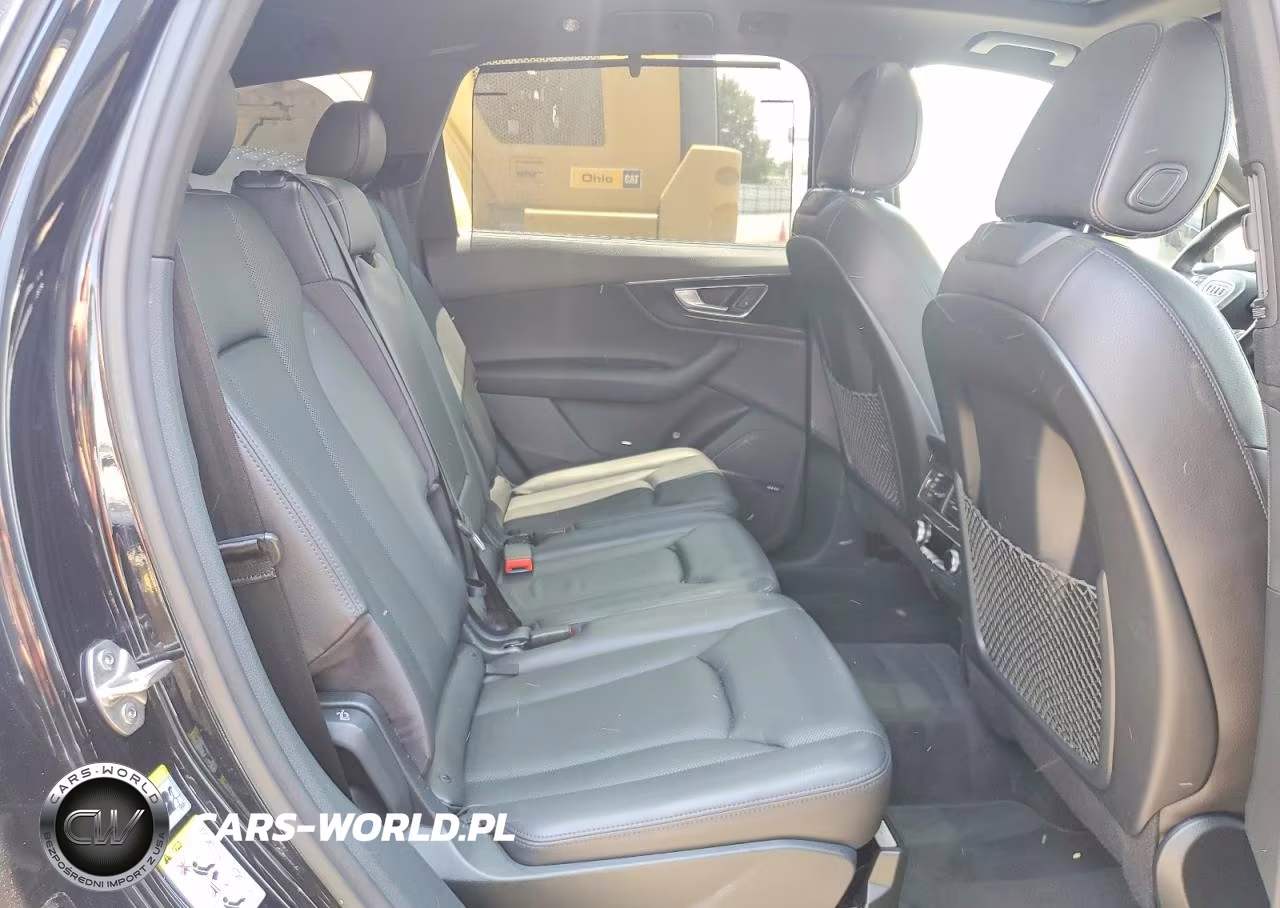 2017 Audi Q7 Premium Plus VIN:WA1LAAF70HD034703 - 11