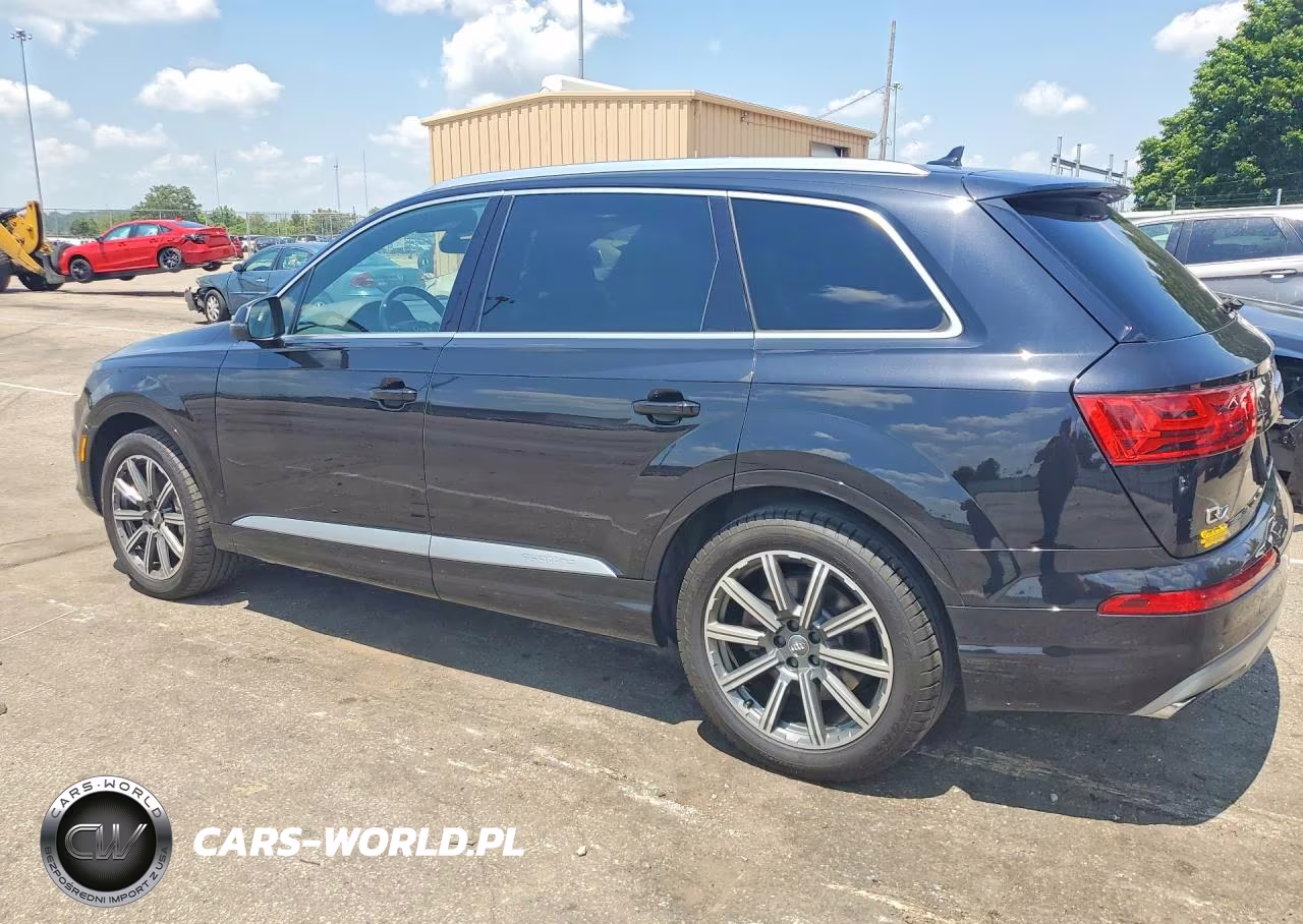 2017 Audi Q7 Premium Plus VIN:WA1LAAF70HD034703 - 2