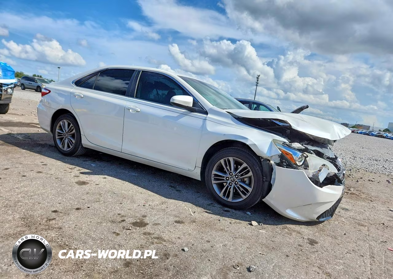 2016 Toyota Camry Se VIN:4T1BF1FK2GU202472 - 4