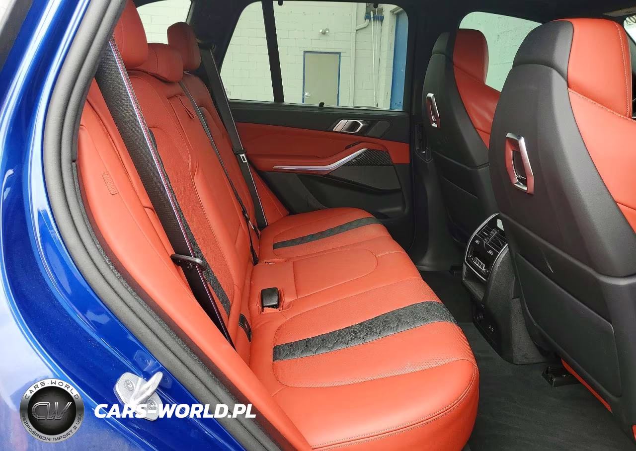 2025 BMW X5 M Competition VIN:5YM13ET00S9X01115 - 11