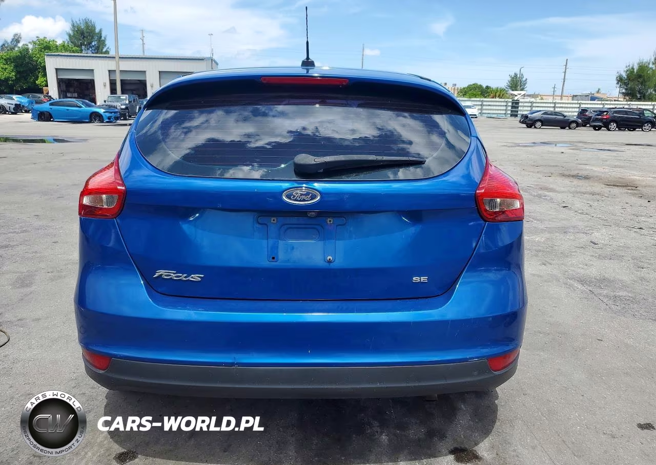 2018 Ford Focus Se VIN:1FADP3K2XJL268850 - 6