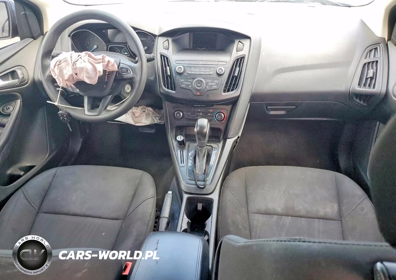 2018 Ford Focus Se VIN:1FADP3K2XJL268850 - 8