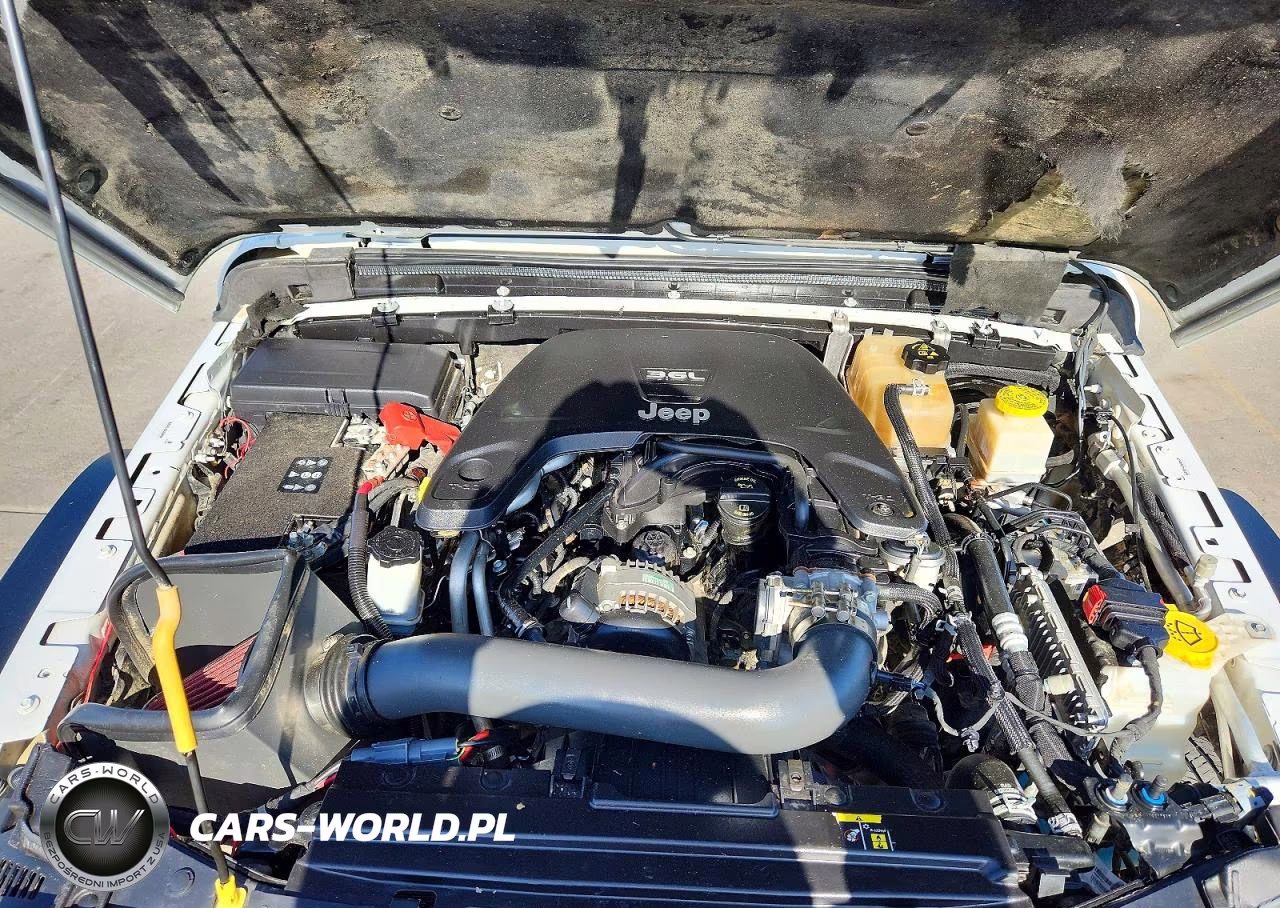 2020 Jeep Gladiator Sport VIN:1C6JJTAG2LL129589 - 12