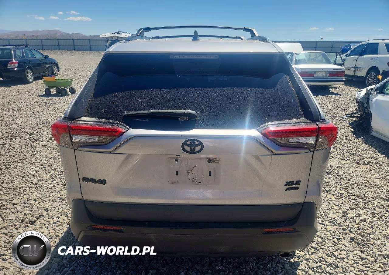 2020 Toyota Rav4 Xle VIN:2T3P1RFV9LC134915 - 6