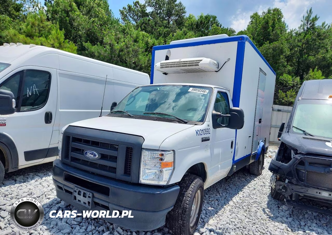 2023 Ford E350 Refrigerated Box Truck – zdjęcie 1 z 12