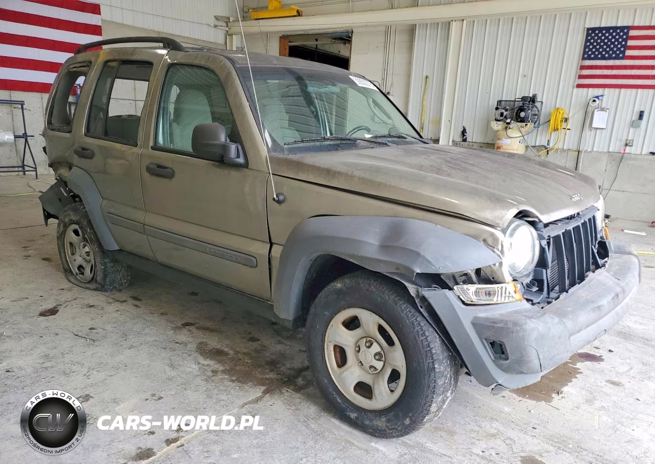 2005 Jeep Liberty Sport VIN:1J4GL48K65W715365 - 4