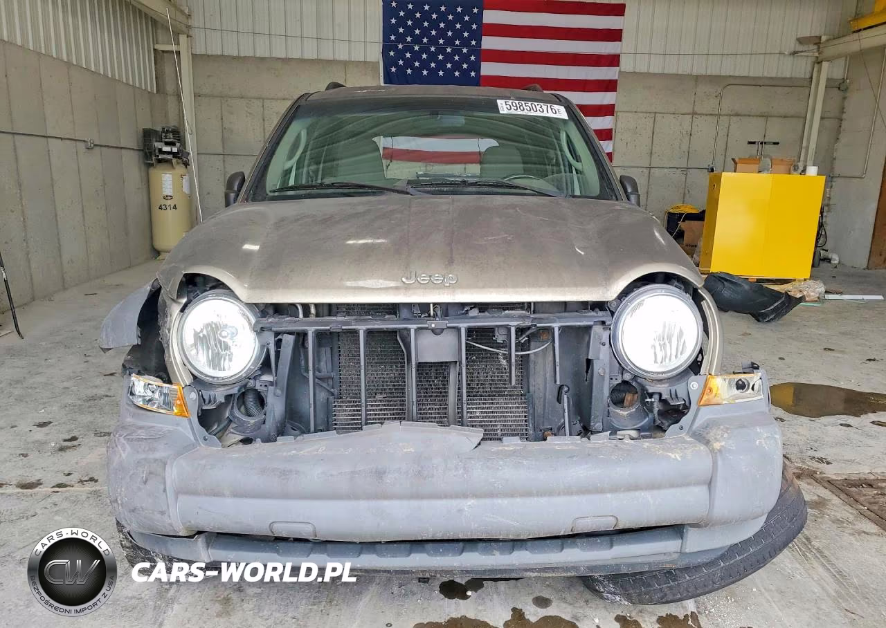 2005 Jeep Liberty Sport VIN:1J4GL48K65W715365 - 5