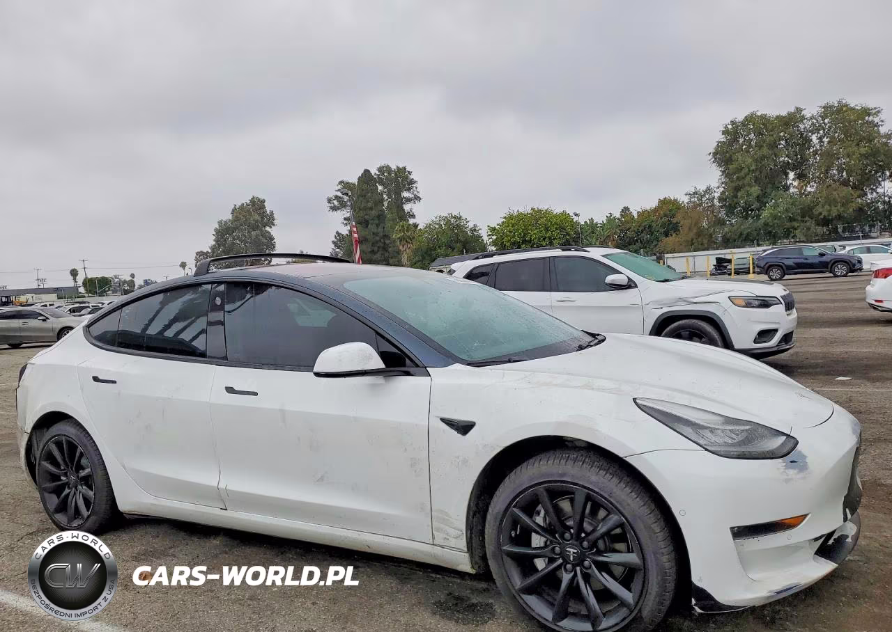 2018 Tesla Model 3 VIN:5YJ3E1EA8JF005813 - 4