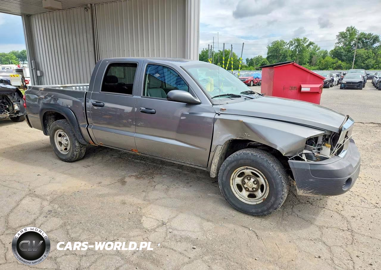 2007 Dodge Dakota Quad VIN:1D7HW28K97S267418 - 4