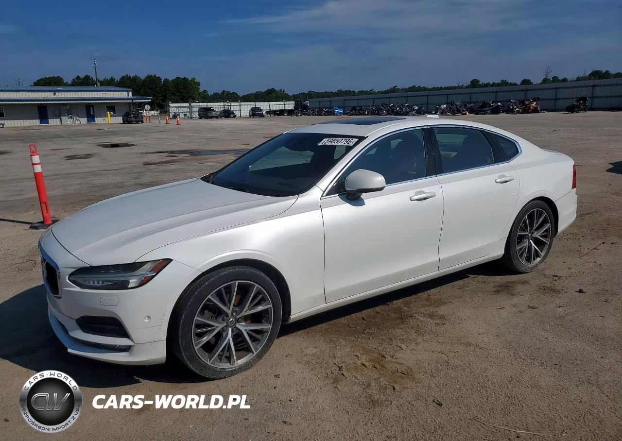 2017 Volvo S90 T5 Momentum – zdjęcie 1 z 12