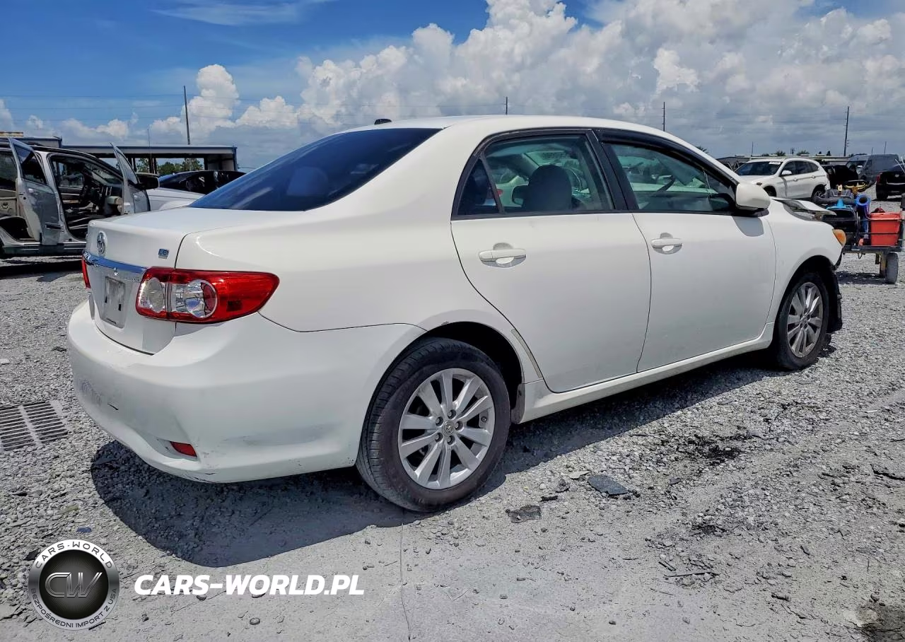 2011 Toyota Corolla Le VIN:JTDBU4EE4B9144366 - 3