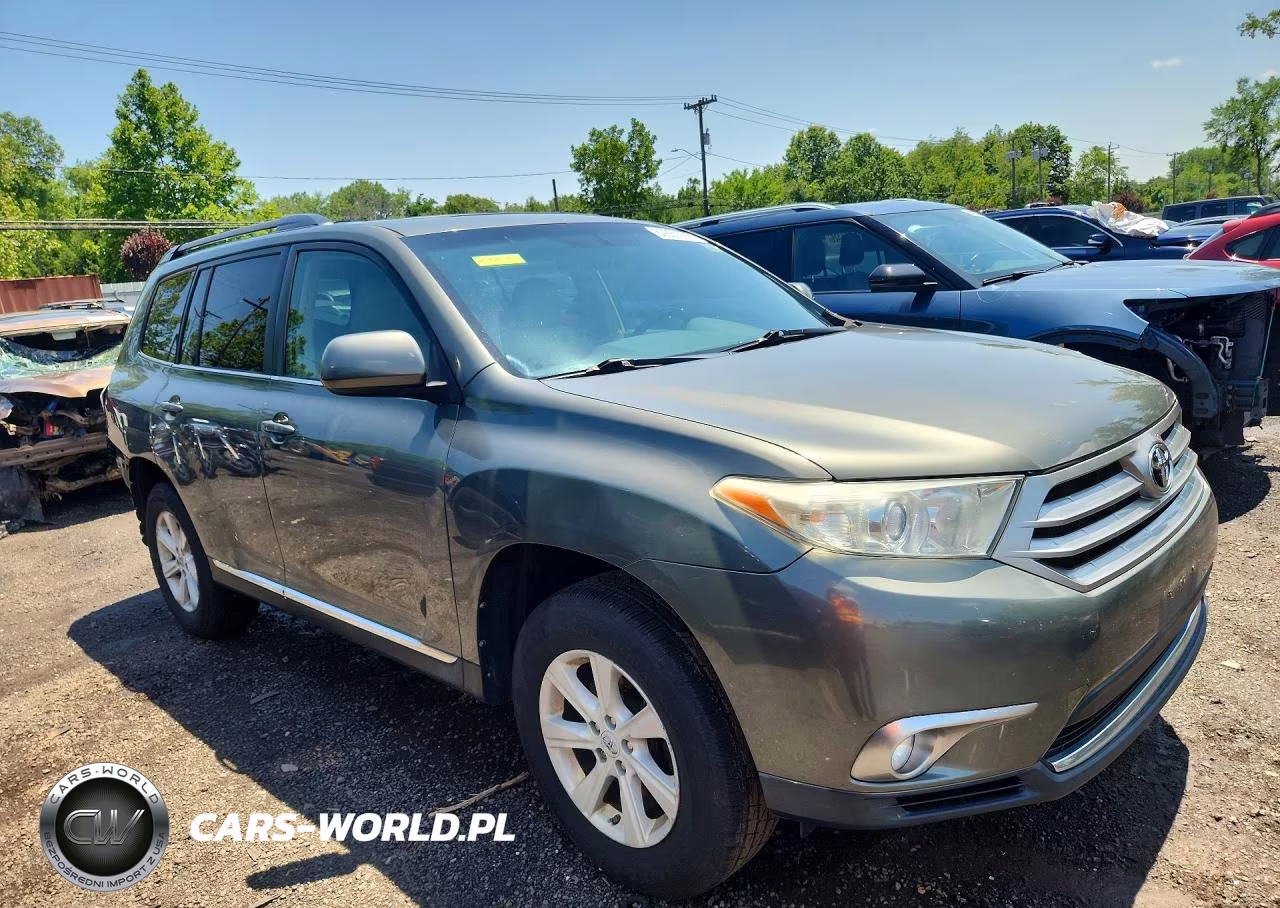 2013 Toyota Highlander Se VIN:5TDBK3EH5DS209837 - 4