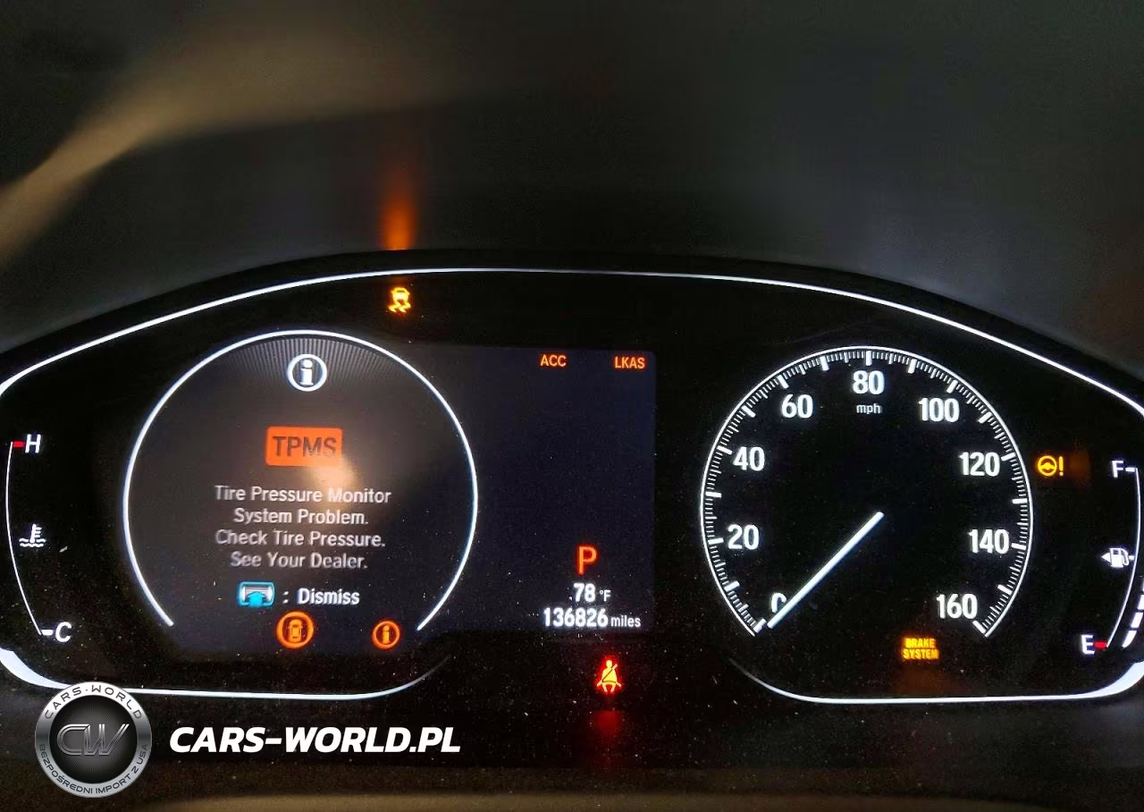 2018 Honda Accord Touring VIN:1HGCV1F98JA057943 - 9