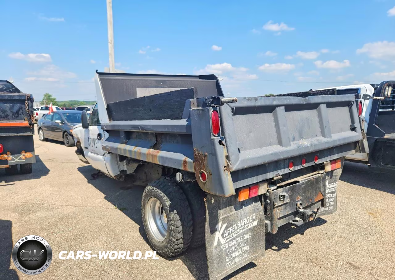 2003 Chevrolet Silverado C3500 VIN:1GBJC34U43E131275 - 2