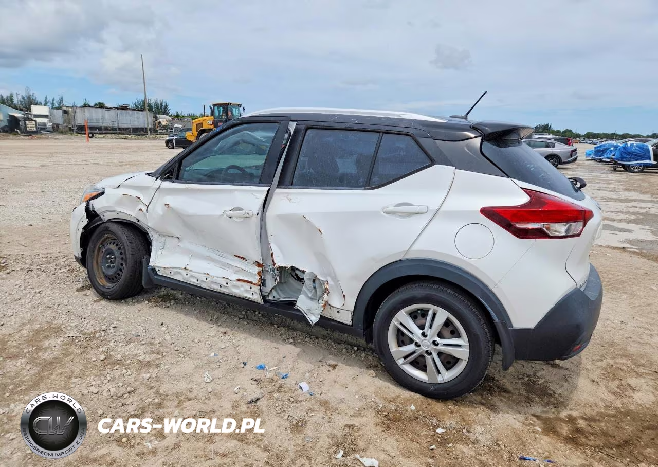 2019 Nissan Kicks S VIN:3N1CP5CUXKL471022 - 2