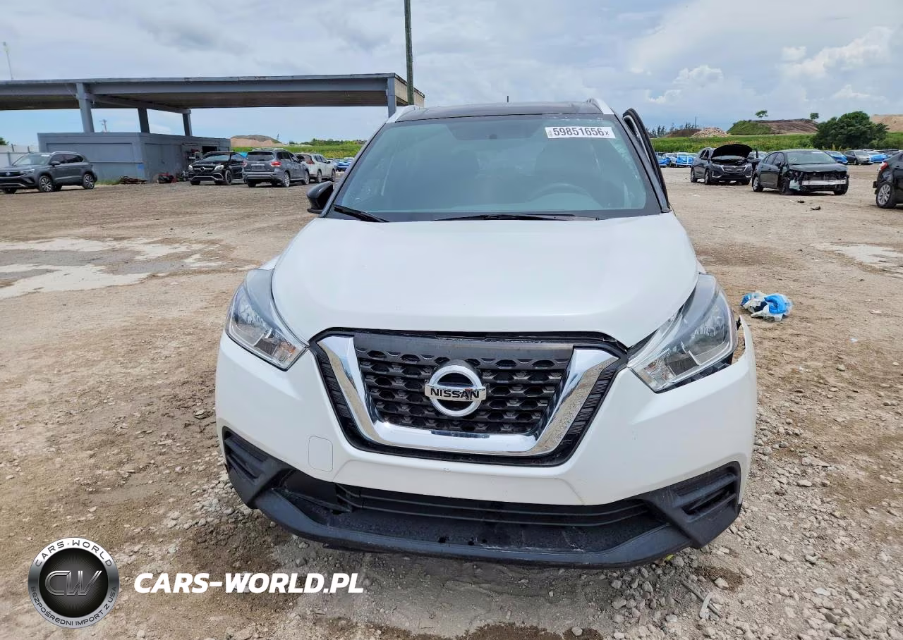 2019 Nissan Kicks S VIN:3N1CP5CUXKL471022 - 5