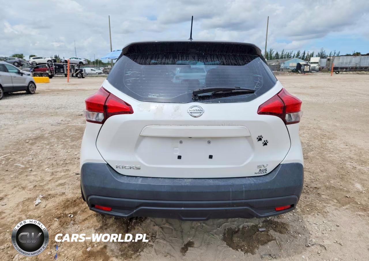 2019 Nissan Kicks S VIN:3N1CP5CUXKL471022 - 6