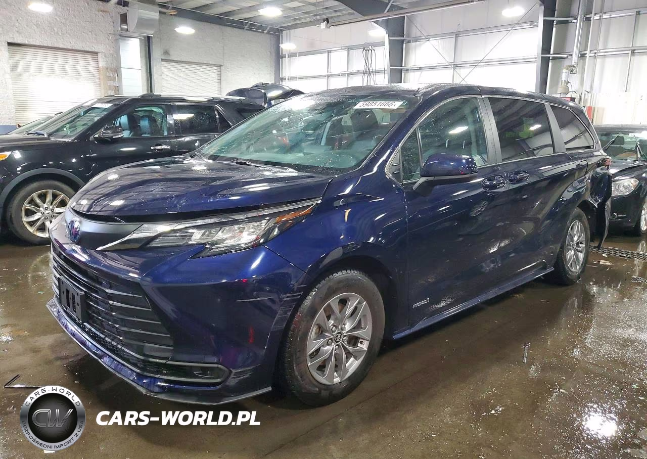 2021 Toyota Sienna Le