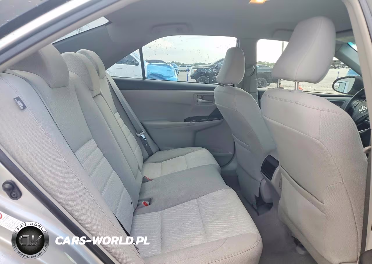 2016 Toyota Camry Le VIN:4T4BF1FKXGR532320 - 10