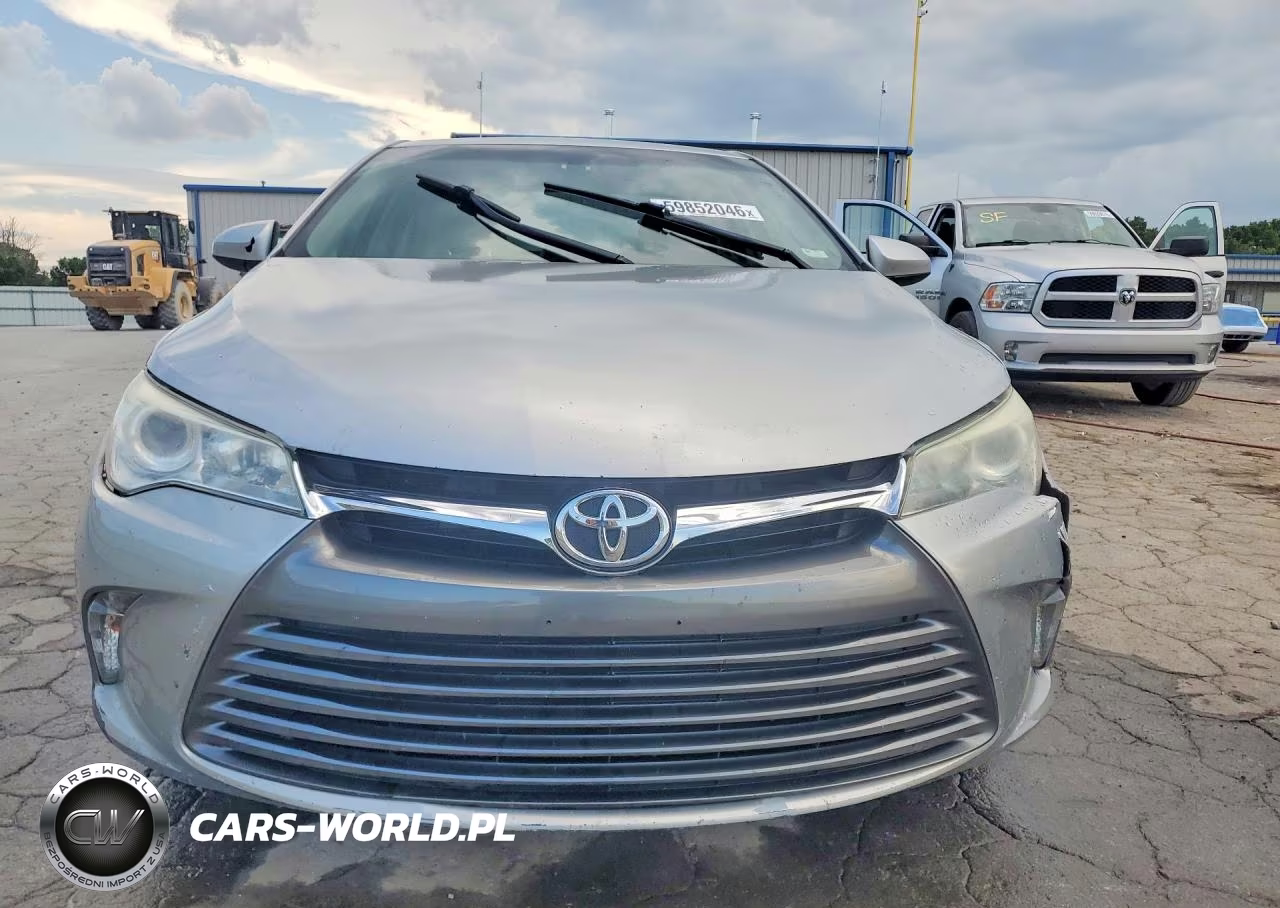 2016 Toyota Camry Le VIN:4T4BF1FKXGR532320 - 5
