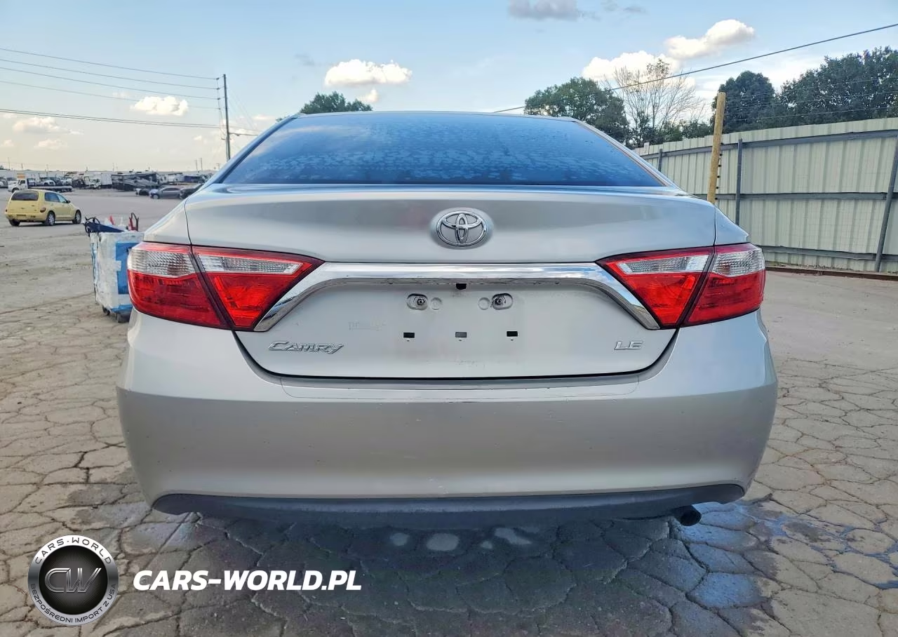2016 Toyota Camry Le VIN:4T4BF1FKXGR532320 - 6