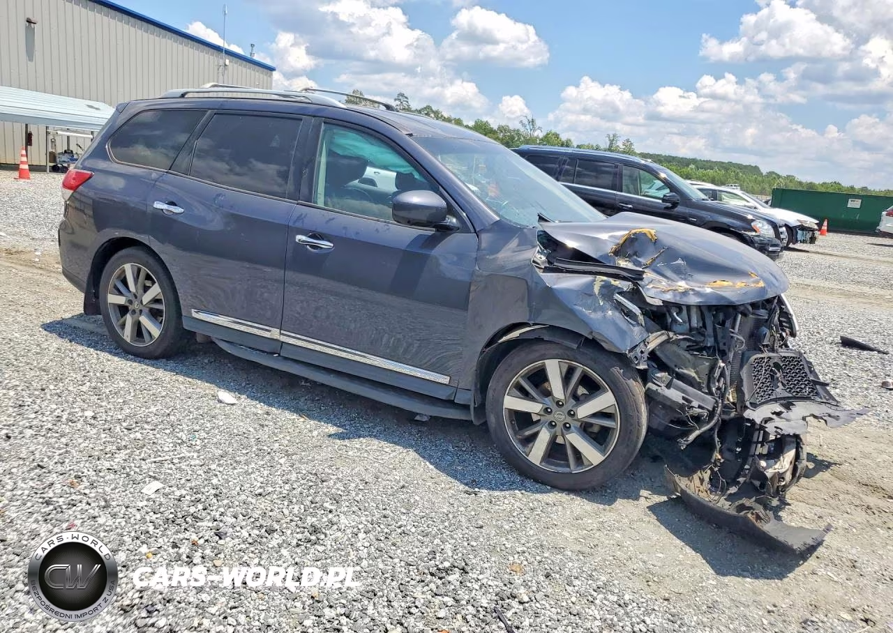 2014 Nissan Pathfinder Platinum VIN:5N1AR2MN7EC650926 - 4