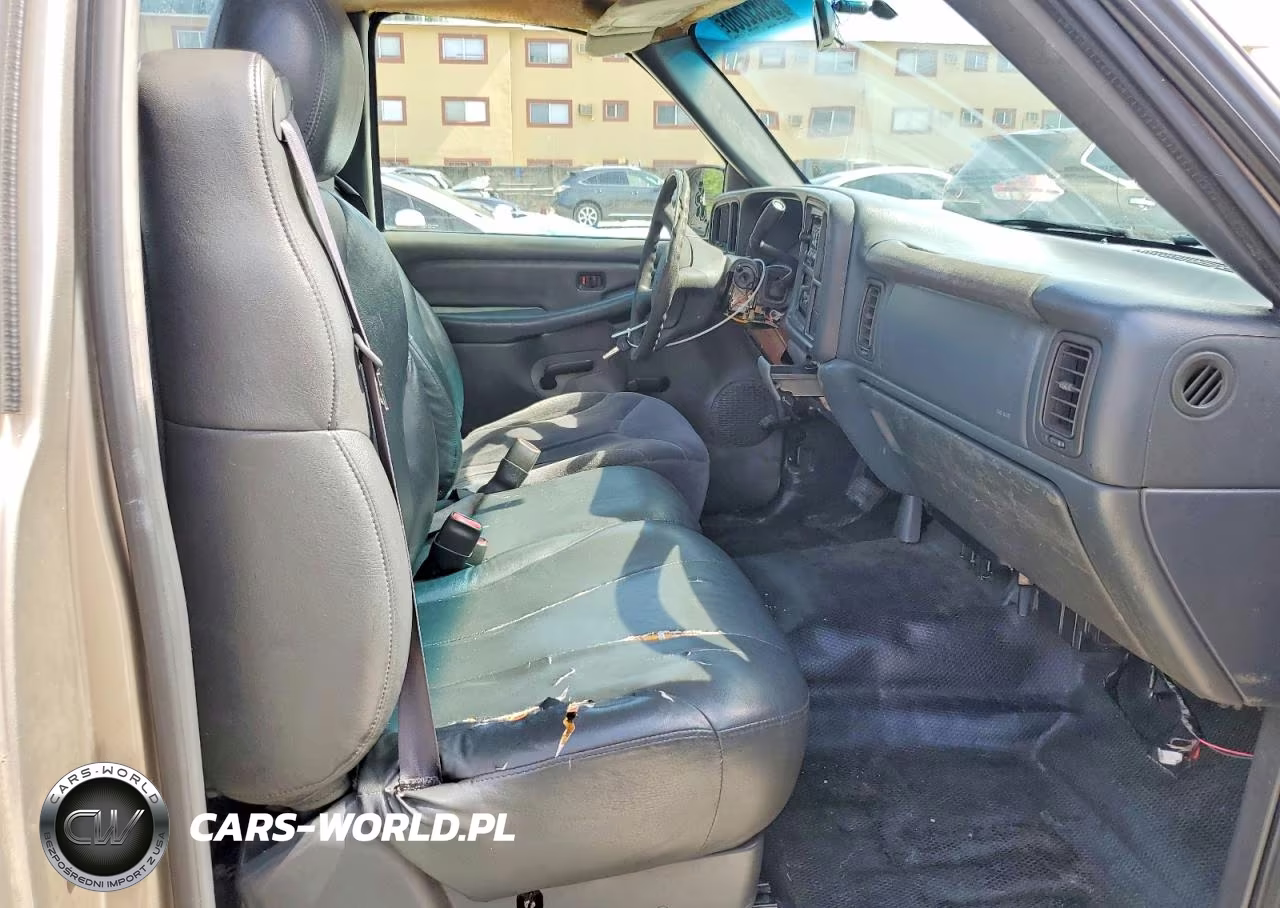2000 Chevrolet Silverado C1500 VIN:1GCEC14W1YE156063 - 10