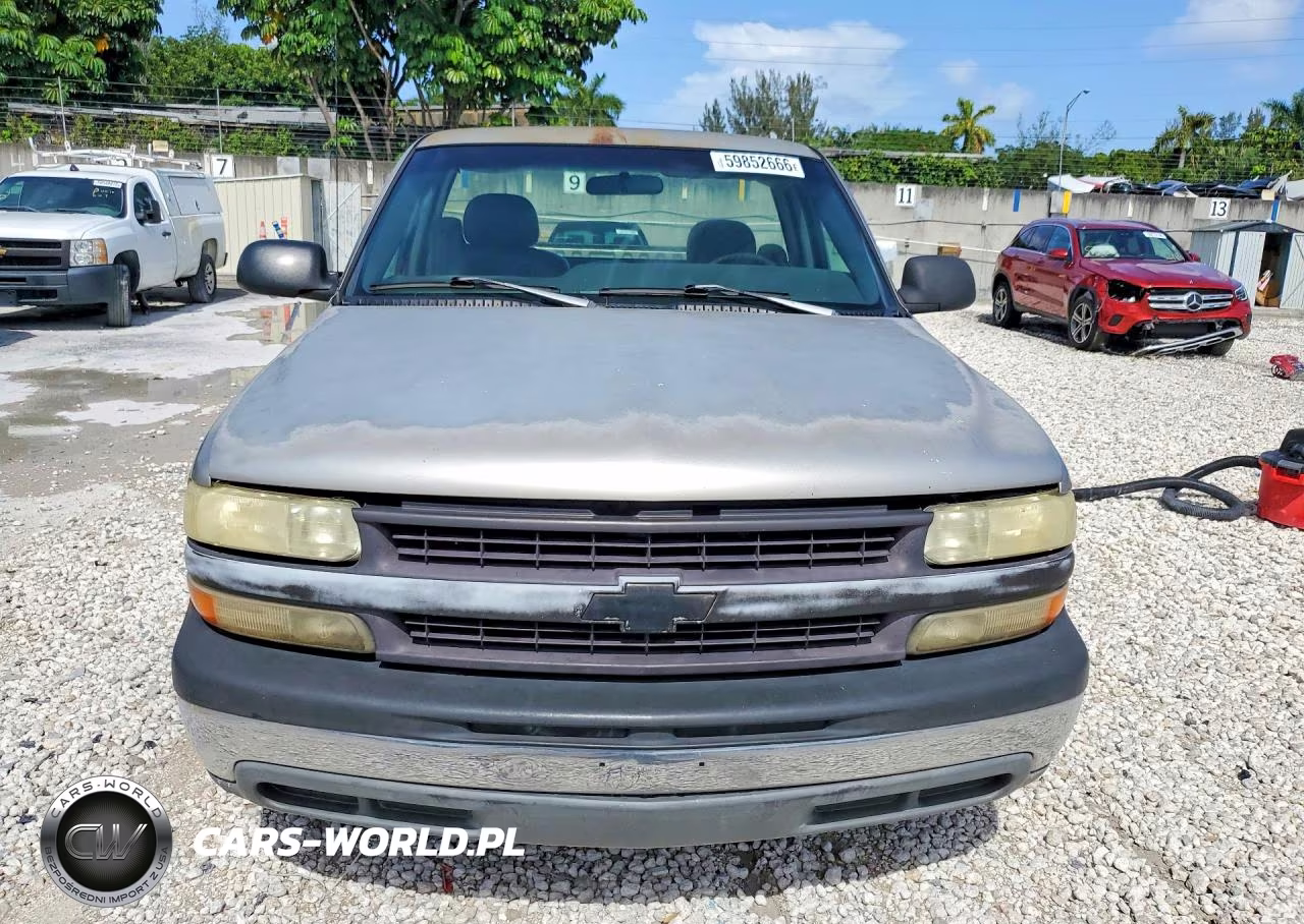 2000 Chevrolet Silverado C1500 VIN:1GCEC14W1YE156063 - 5