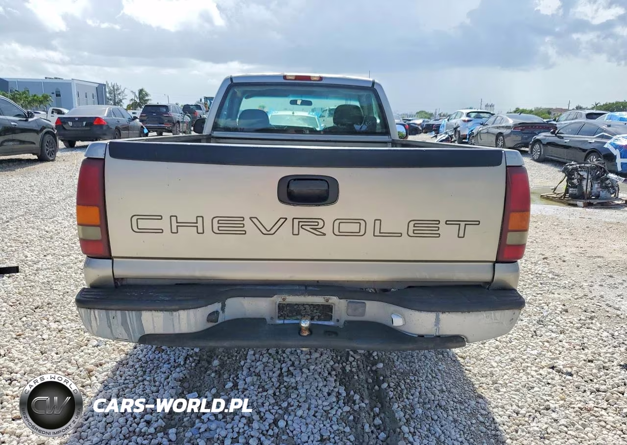 2000 Chevrolet Silverado C1500 VIN:1GCEC14W1YE156063 - 6