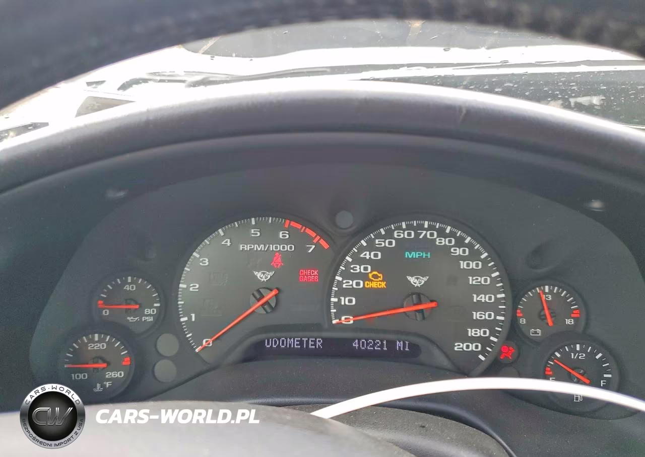 2002 Chevrolet Corvette VIN:1G1YY32G125111761 - 9