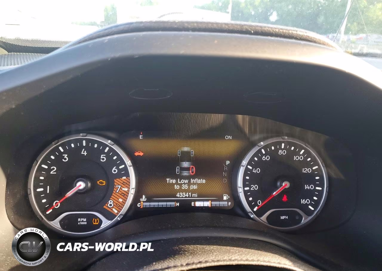 2020 Jeep Renegade Latitude VIN:ZACNJBB14LPM03639 - 9